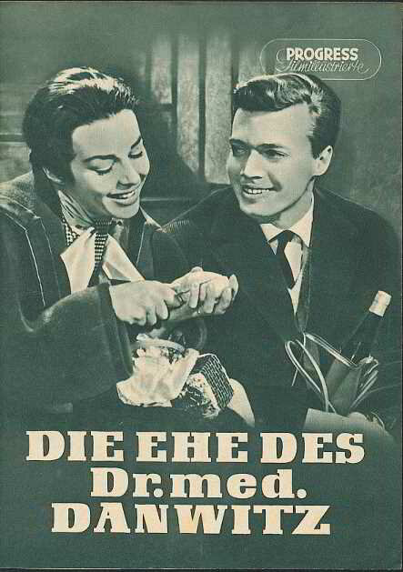 Брак доктора медицины Данвица (1956) постер